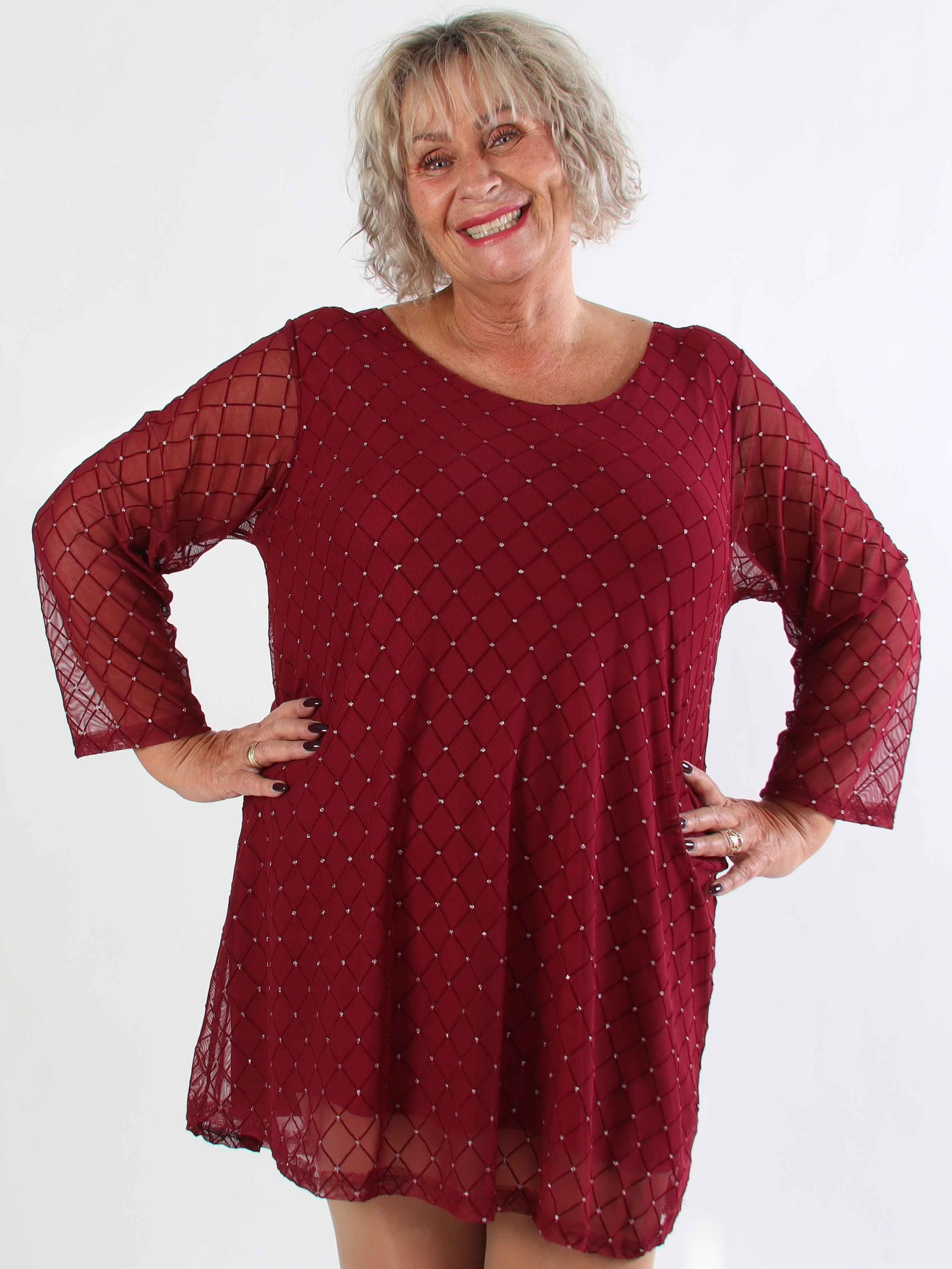 Ritte - Langærmet plus size mesh kjole med glimmer detaljer